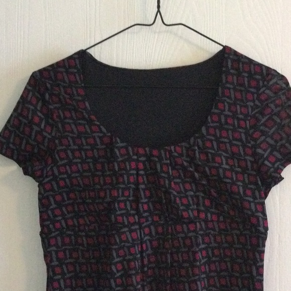 Cute Cap Sleeve Top - Picture 2 of 8